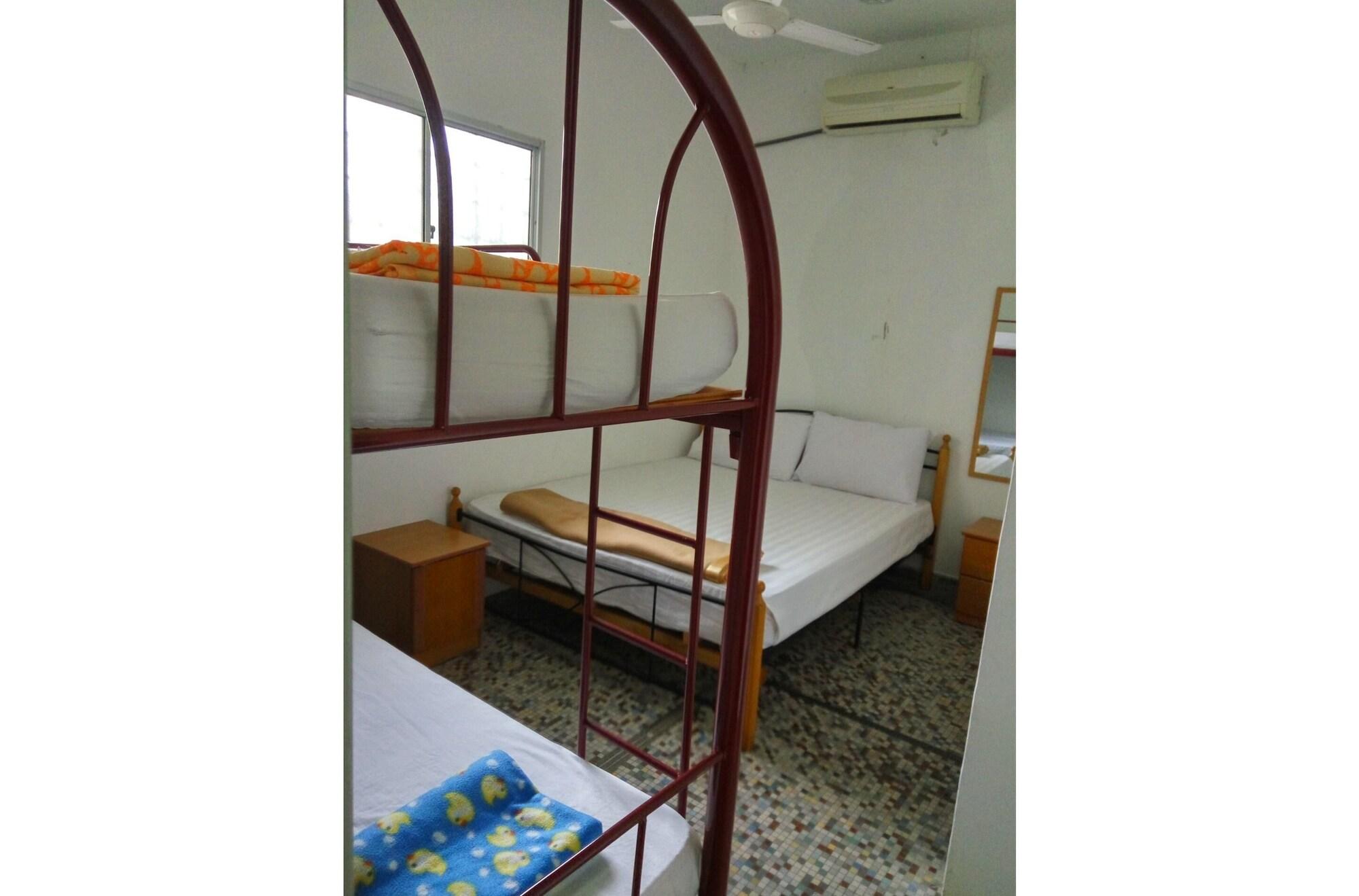 Discovery Youth Hostel Malacca Kültér fotó